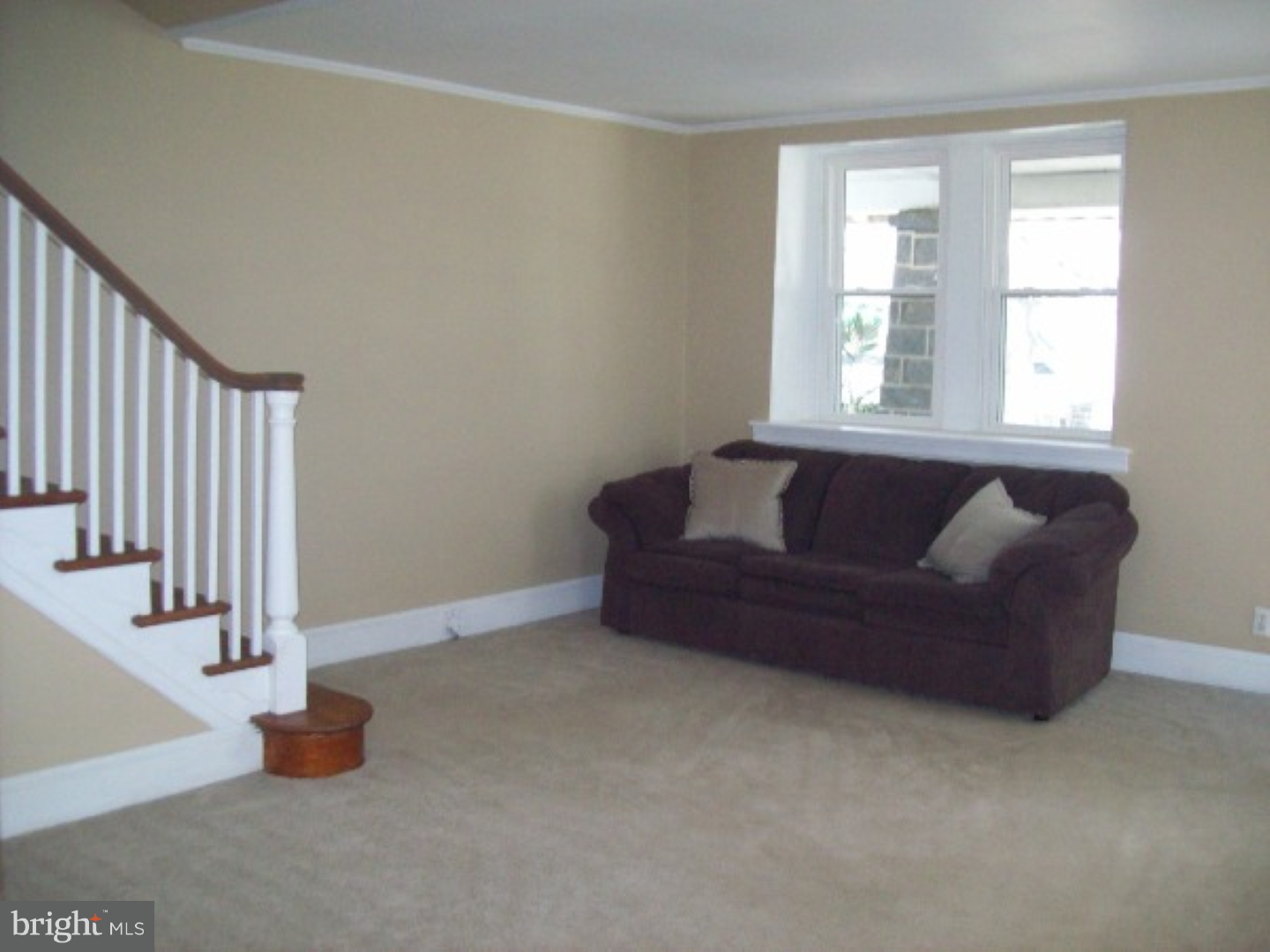 108 Harvin Road Upper Darby, PA 19082 - Photo 3 of 25 Living Room