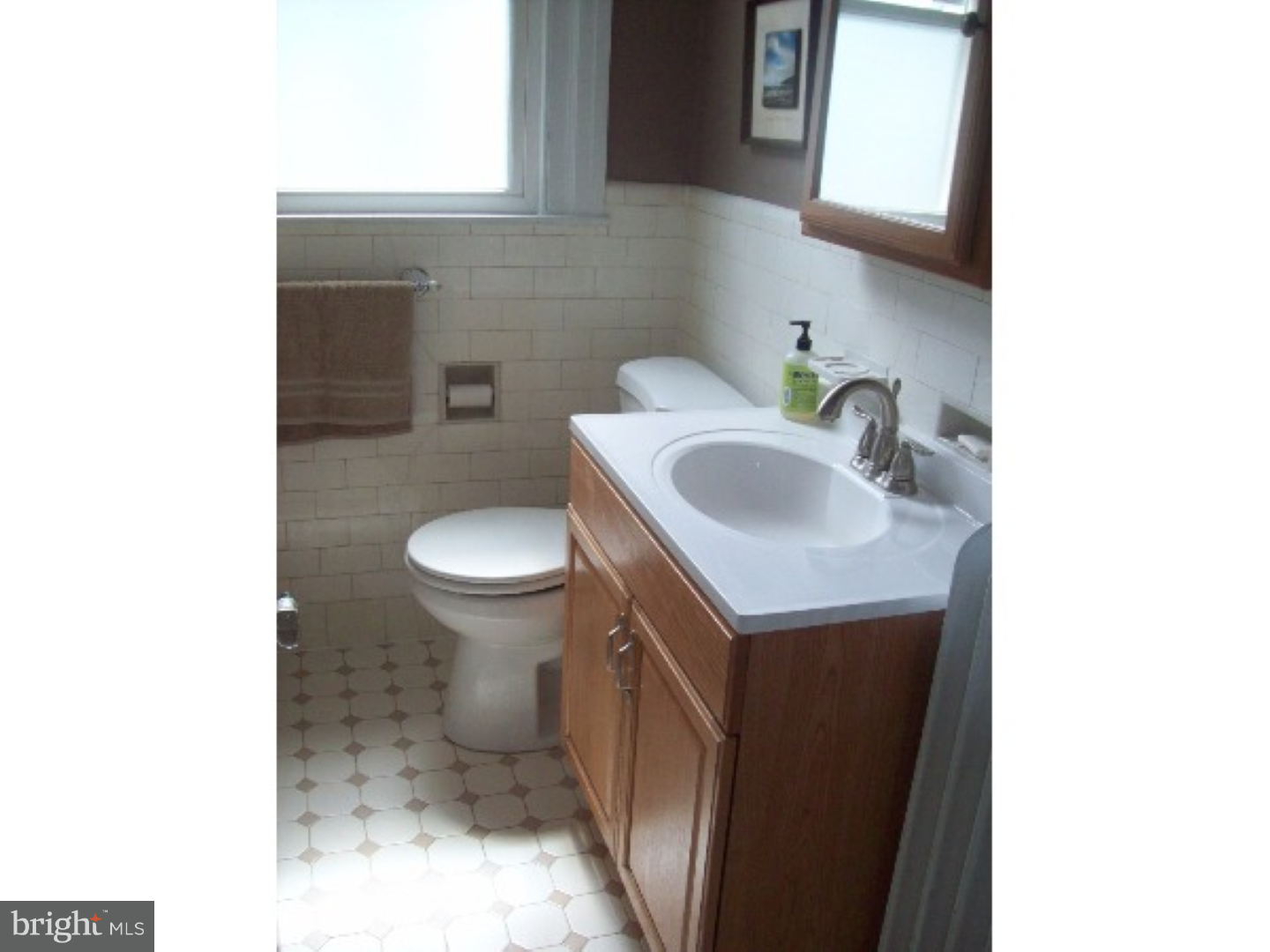 108 Harvin Road Upper Darby, PA 19082 - Photo 21 of 25 Bathroom