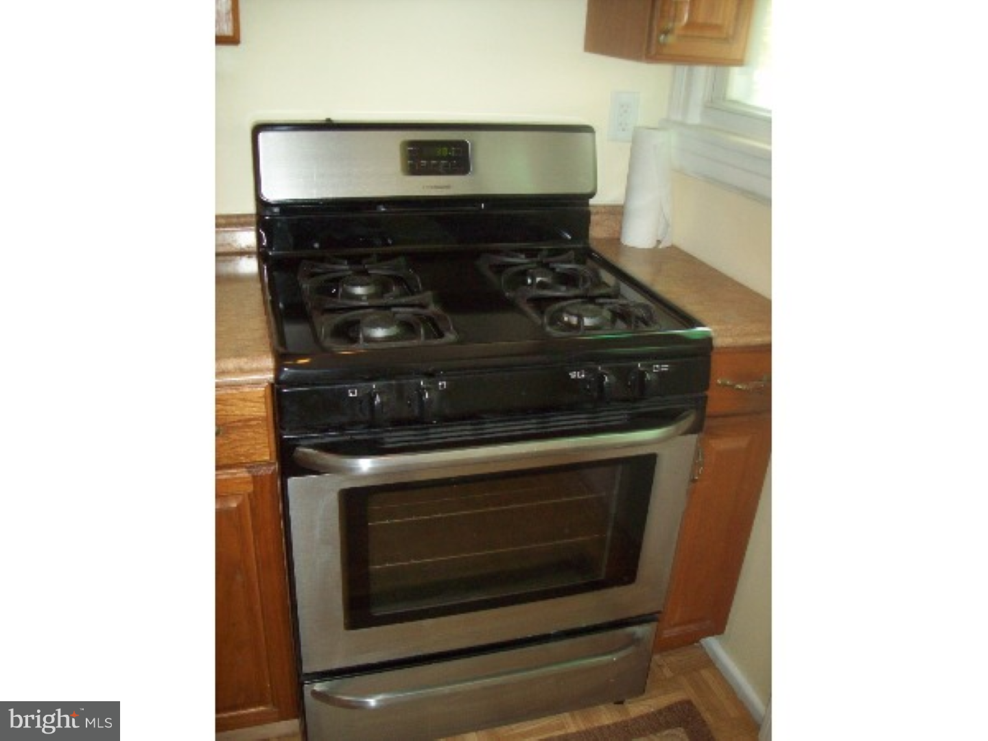 108 Harvin Road Upper Darby, PA 19082 - Photo 10 of 25 Kitchen