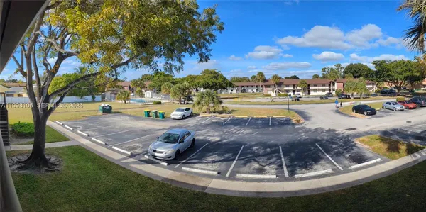 $1,800 | 6001 Shaker Wood Circle, Unit 205, Tamarac, FL 33319