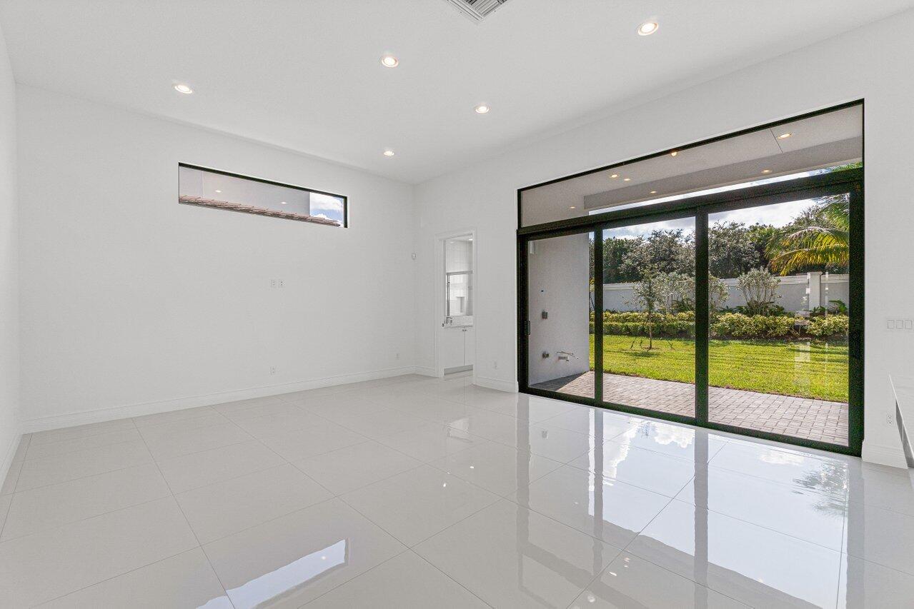 9042 Dulcetto Court Boca Raton, FL 33496 - Photo 11 of 43 016-9042DulcettoCourt-BocaRaton-FL-33496