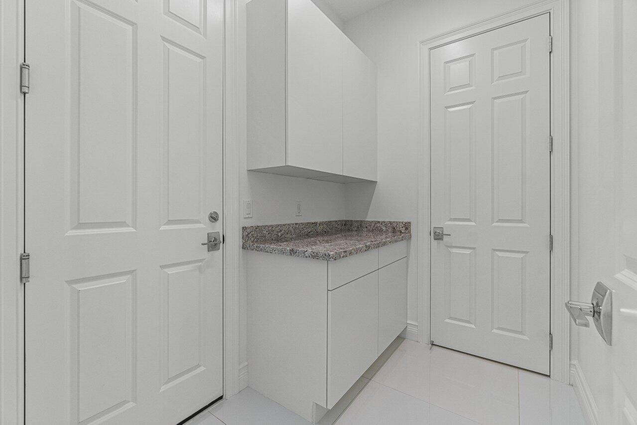 9042 Dulcetto Court Boca Raton, FL 33496 - Photo 18 of 43 024-9042DulcettoCourt-BocaRaton-FL-33496