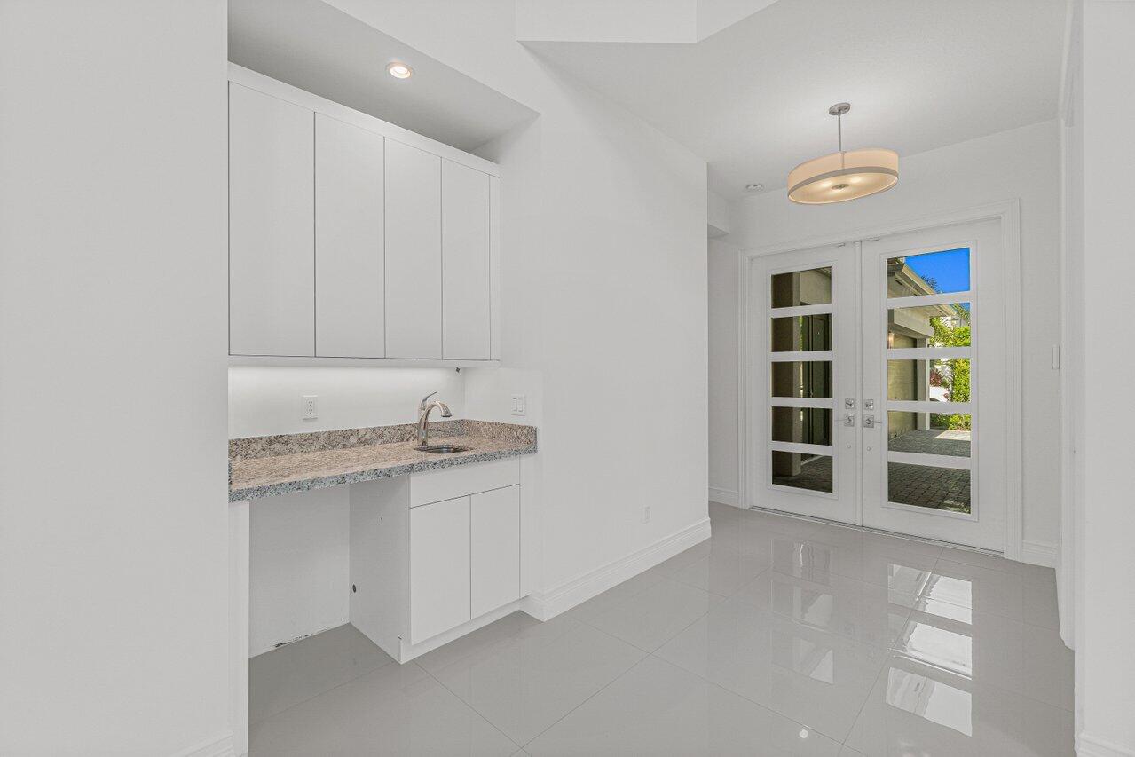 9042 Dulcetto Court Boca Raton, FL 33496 - Photo 4 of 43 007-9042DulcettoCourt-BocaRaton-FL-33496