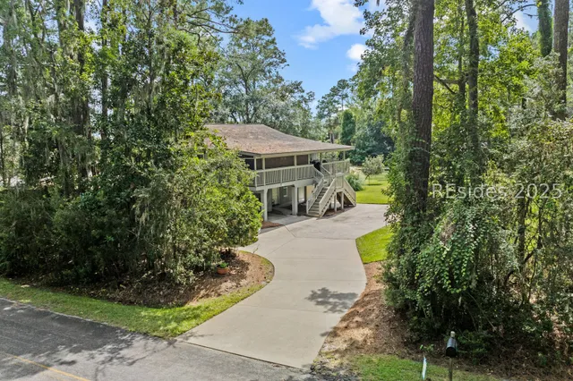 $1,150,000 | 12 Pine Island Road, Bluffton, SC 29910