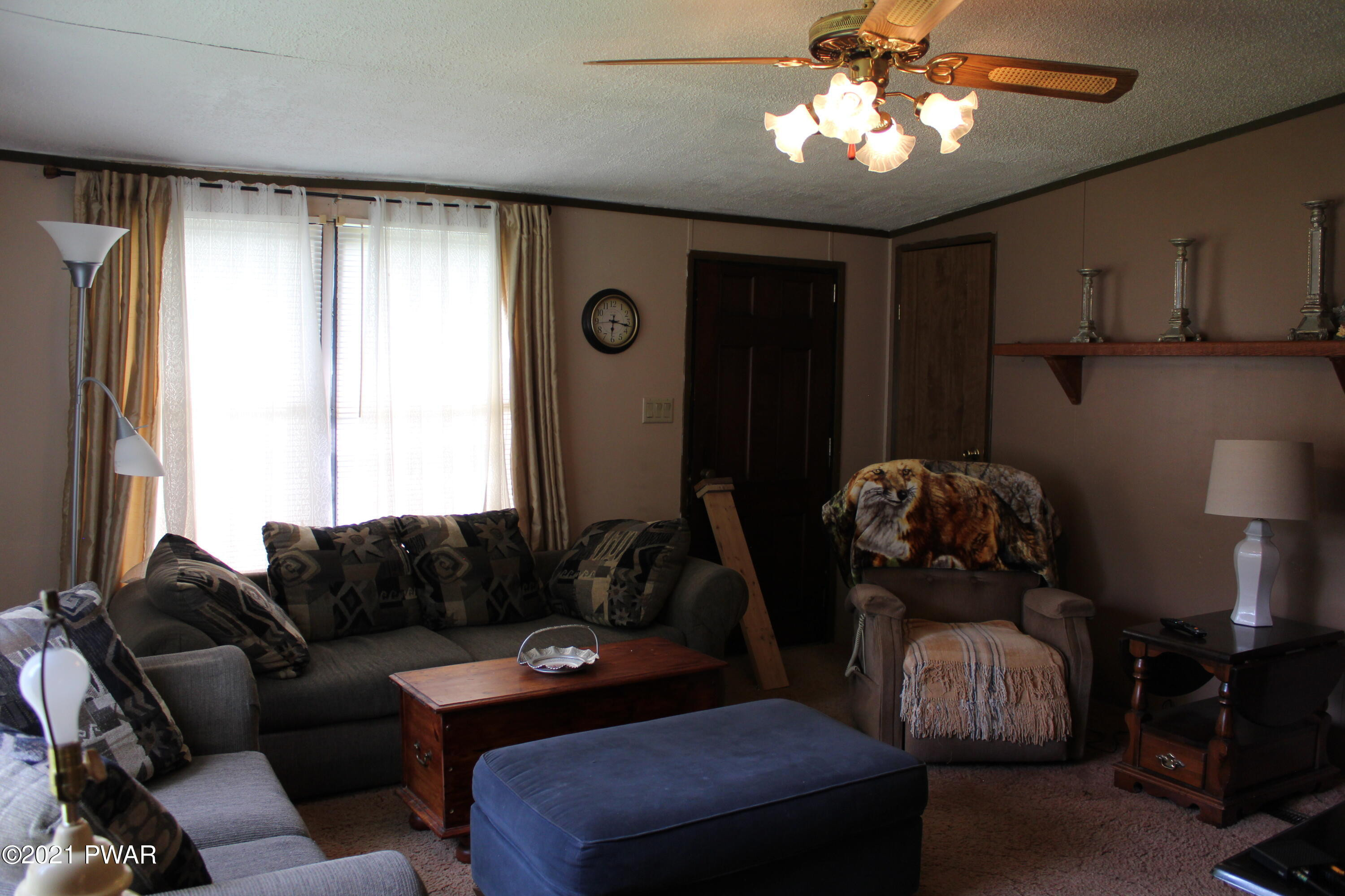 103 Springbrook Lane Greentown, PA 18426 - Photo 2 of 26