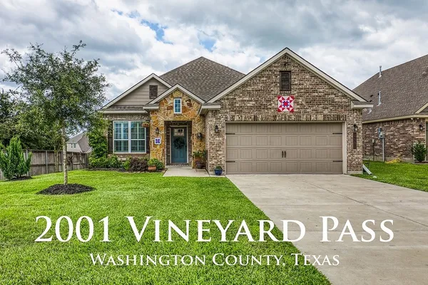 $335,000 | 2001 Vineyard Pass, Brenham, TX 77833