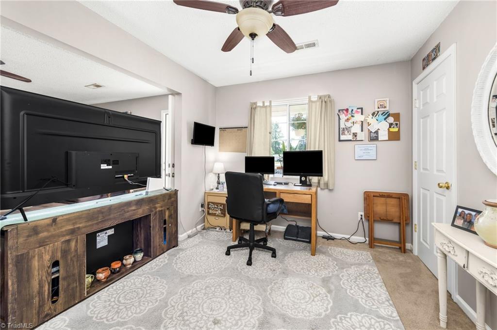 379 Robbins Road Winston-Salem, NC 27107 - Photo 21 of 33 Gallery Image 21