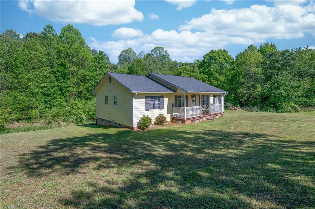 379 Robbins Road Winston-Salem, NC 27107 - Photo 32 of 33 Gallery Image 32
