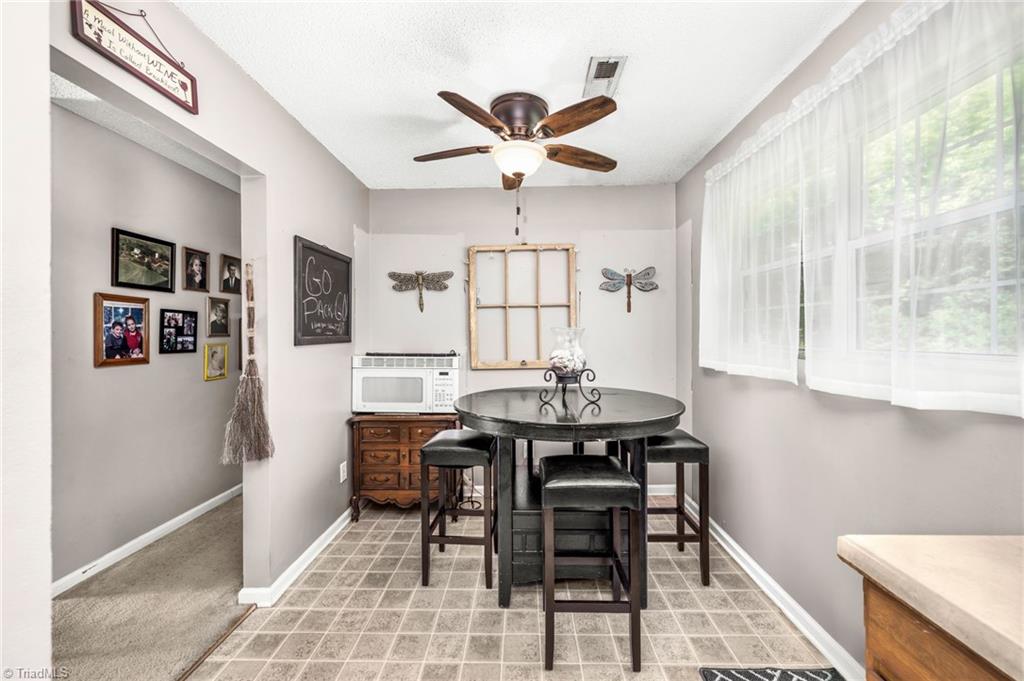 379 Robbins Road Winston-Salem, NC 27107 - Photo 6 of 33 Gallery Image 6