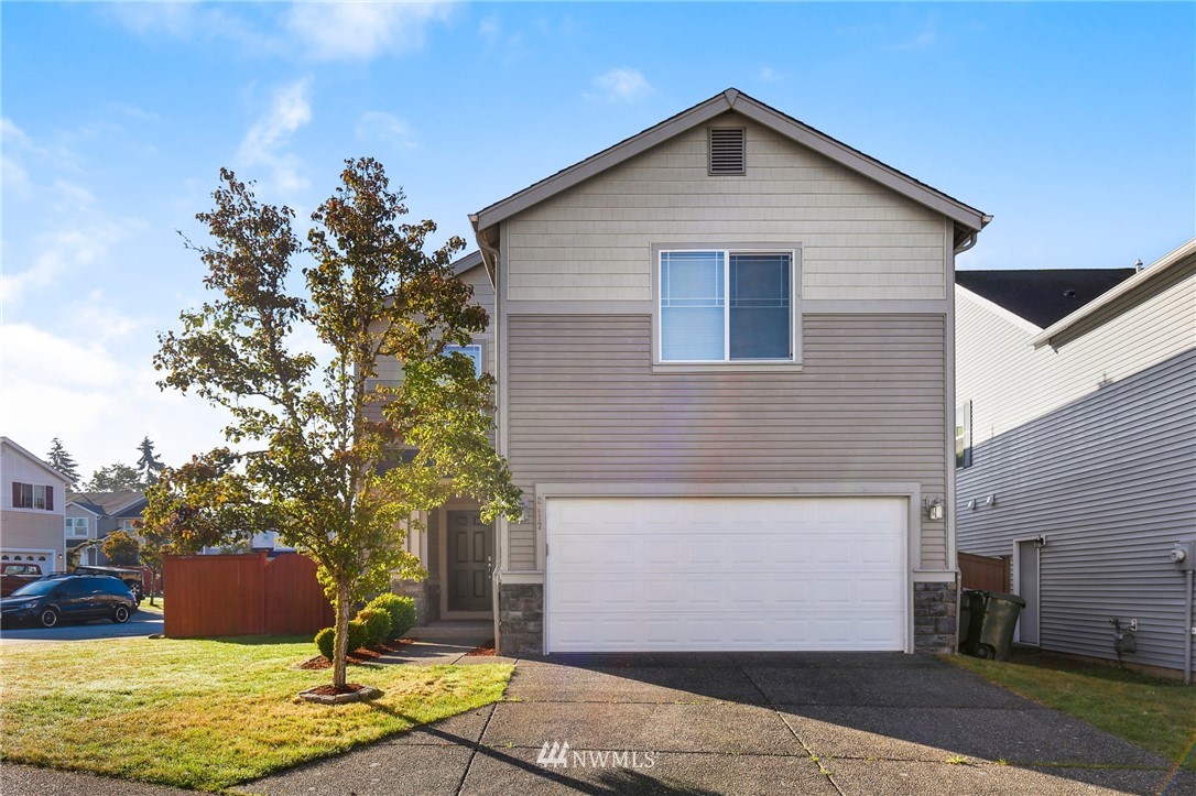 2917 Southeast 3rd Court Renton, WA 98056 - Photo 2 of 25