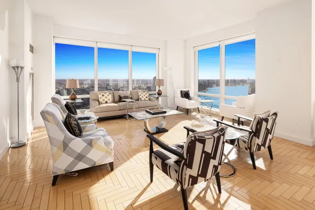 $4,700,000 | 845 United Nations Plaza, Unit 57B | Midtown East