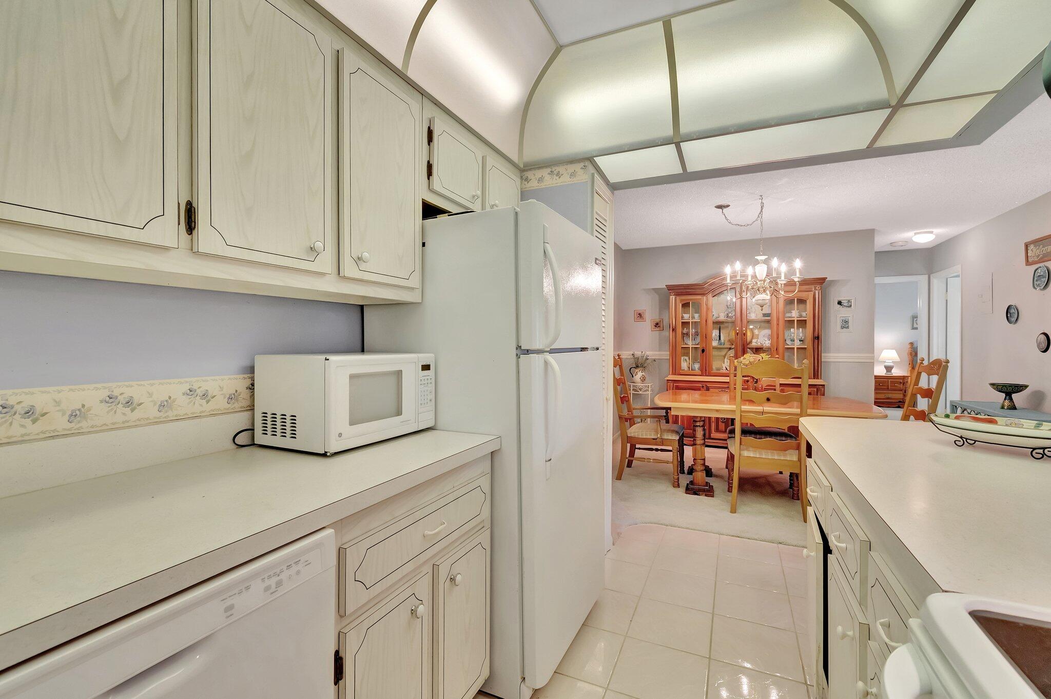 1050 Northwest 13th Street, Unit 283D Boca Raton, FL 33486 - Photo 17 of 46 23-web-or-mls-DSC_2357