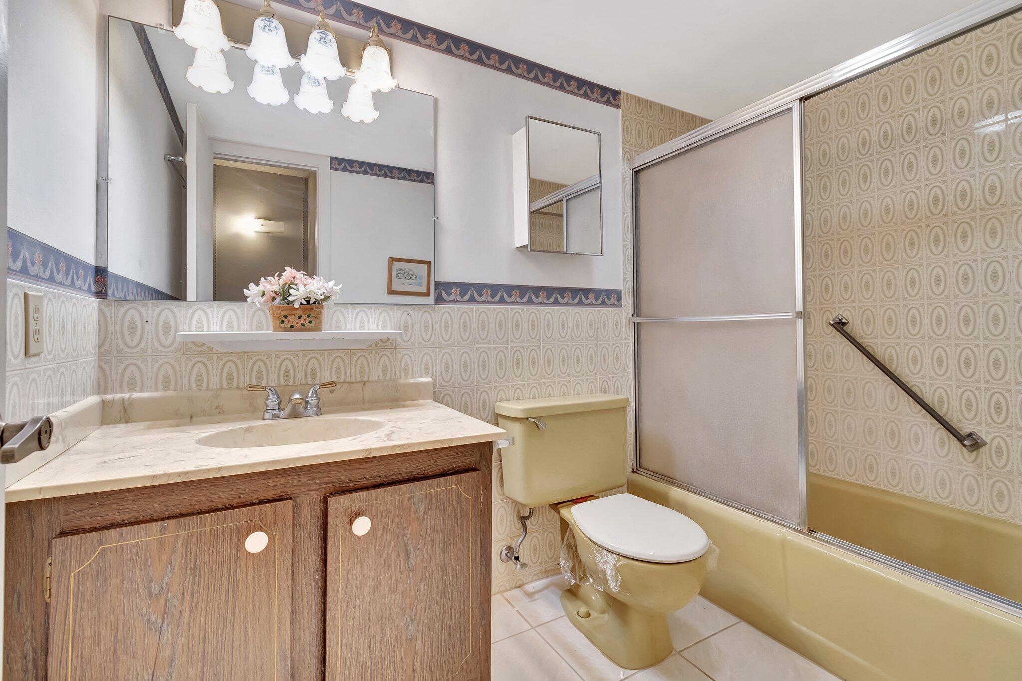 1050 Northwest 13th Street, Unit 283D Boca Raton, FL 33486 - Photo 20 of 46 29-web-or-mls-DSC_2392