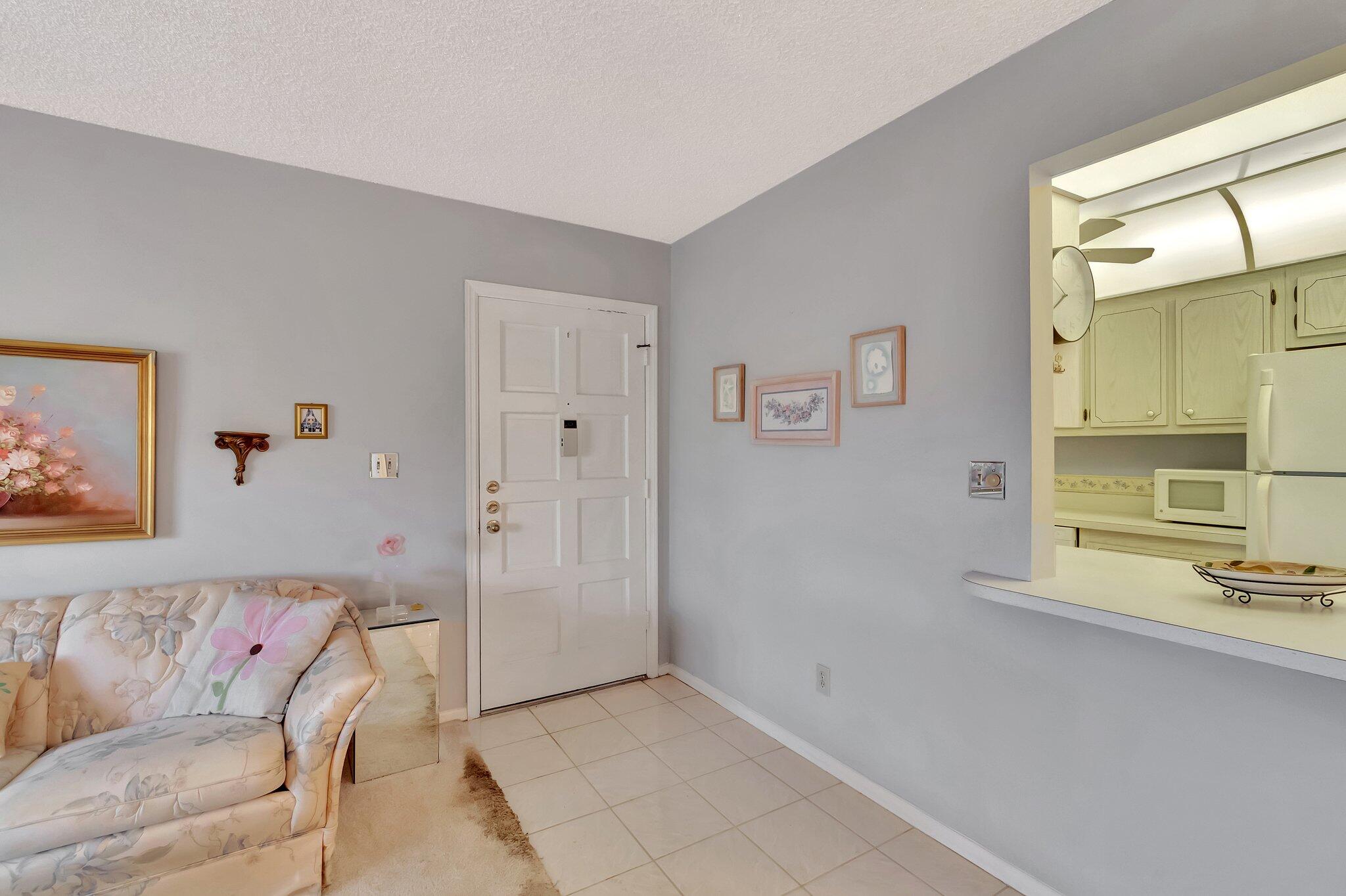 1050 Northwest 13th Street, Unit 283D Boca Raton, FL 33486 - Photo 6 of 46 7-web-or-mls-DSC_2257