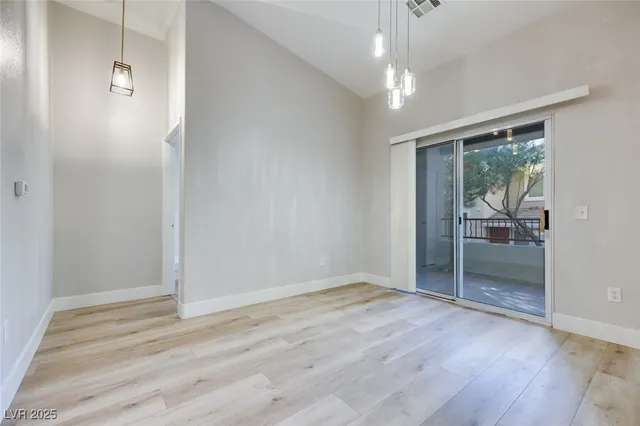 $1,895 | 1008 Domnus Lane, Unit 201, Las Vegas, NV 89144