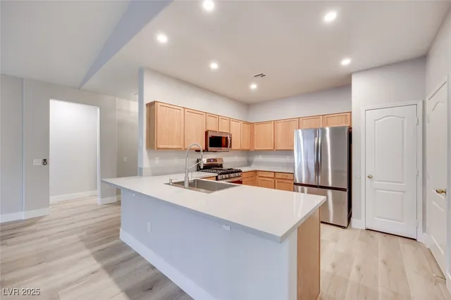 $1,895 | 1008 Domnus Lane, Unit 201, Las Vegas, NV 89144