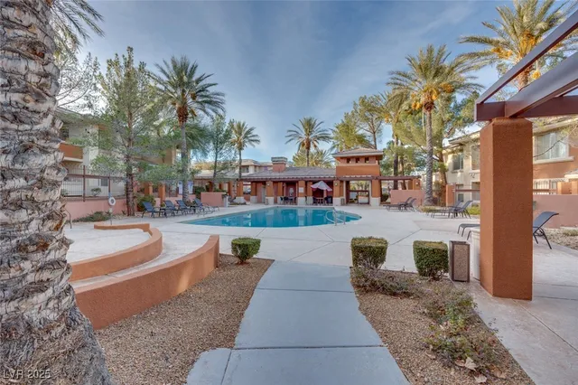 $1,895 | 1008 Domnus Lane, Unit 201, Las Vegas, NV 89144