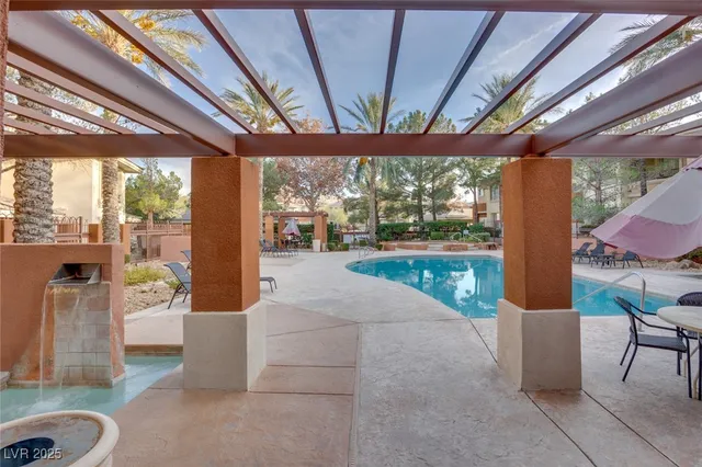 $1,895 | 1008 Domnus Lane, Unit 201, Las Vegas, NV 89144