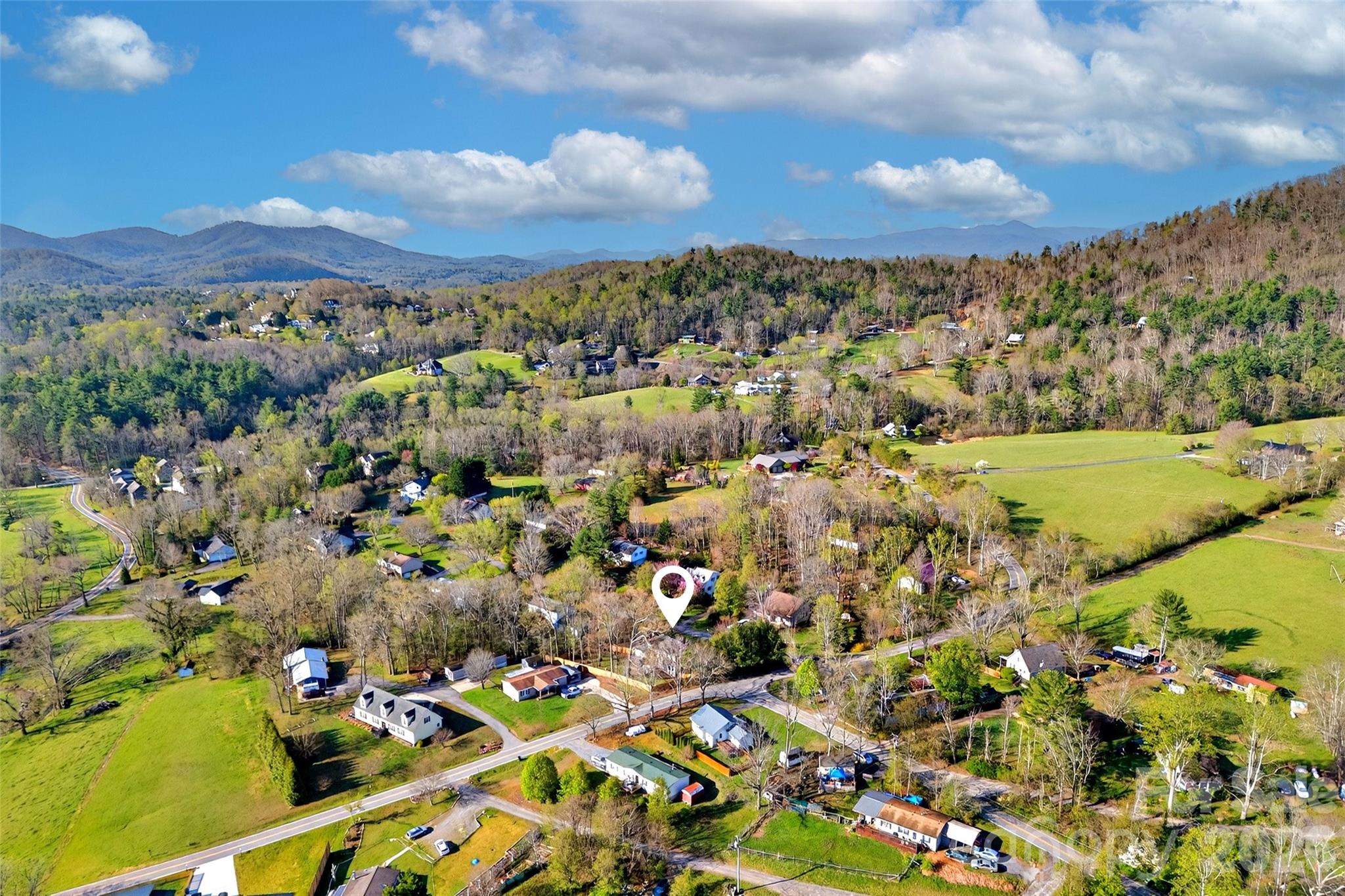 102 Charles Ridge Road Asheville, NC 28805 - Photo 37 of 37 Gallery Image 37
