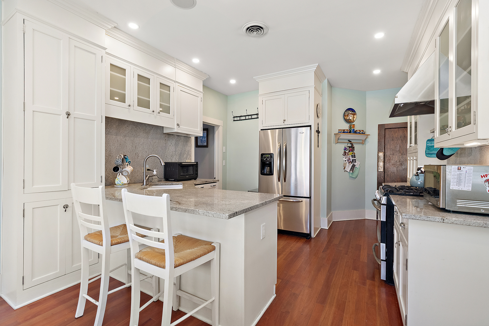 2158 Cedar Road Homewood, IL 60430 - Photo 13 of 35 Gallery Image 13