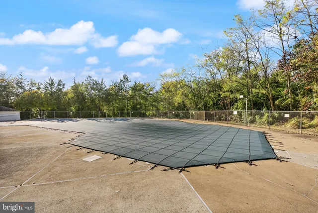 $425,000 | 6905 Keyser Way, Alexandria, VA 22310