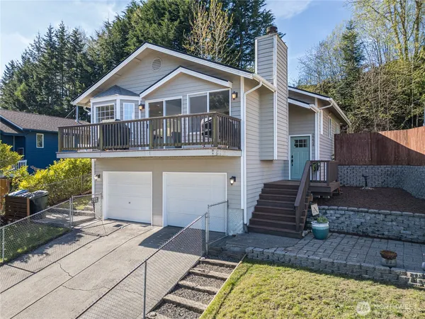 $525,000 | 2234 West 12th Street, Port Angeles, WA 98363
