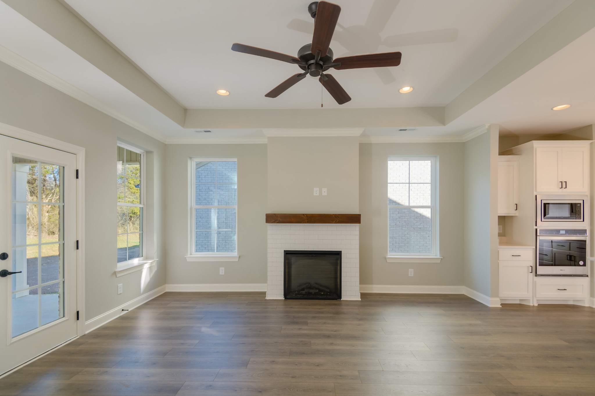 2290 Midland Road, Unit 7A Shelbyville, TN 37160 - Photo 20 of 44 a view of a livingroom with a fireplace and window