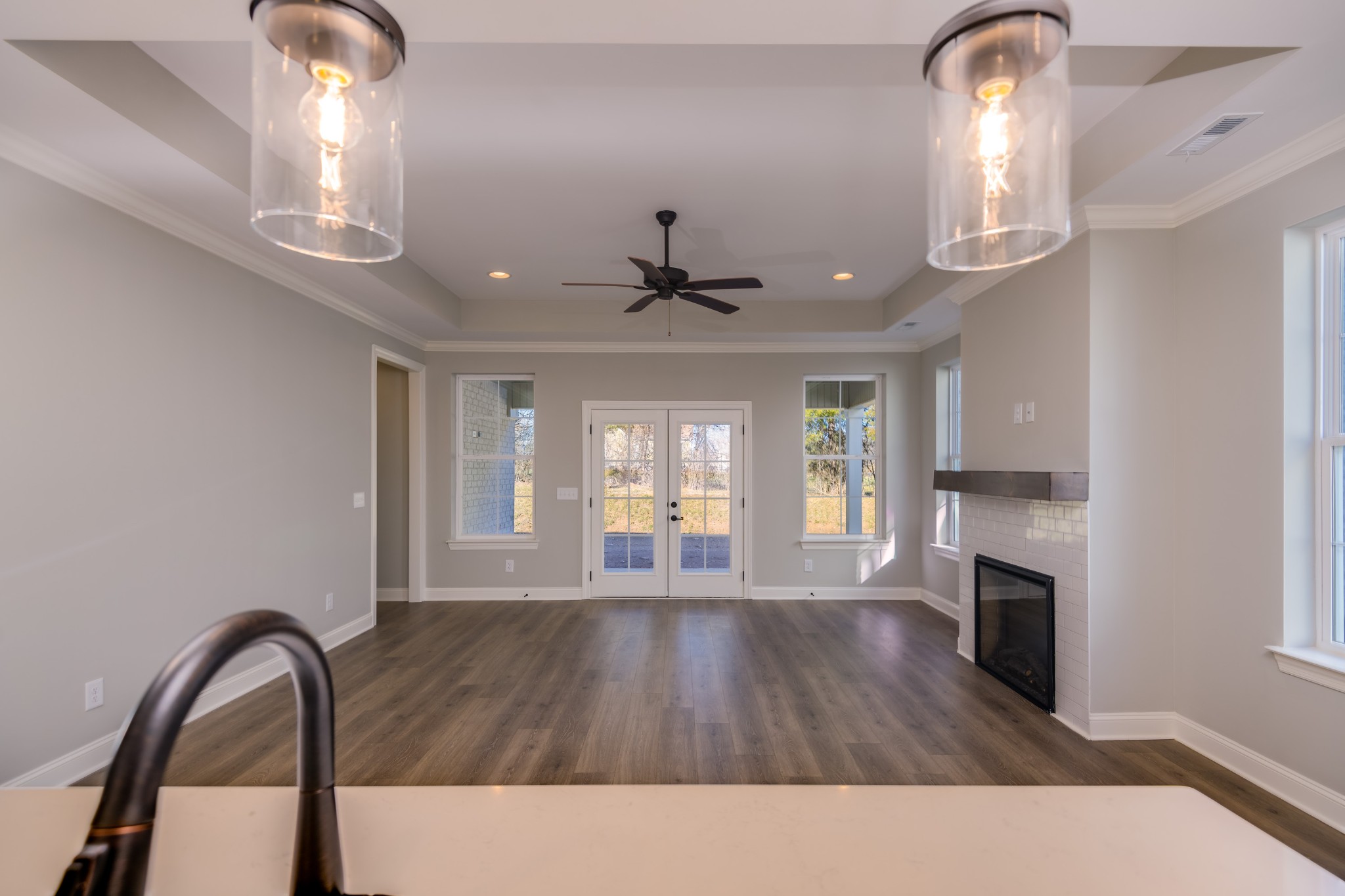 2290 Midland Road, Unit 7A Shelbyville, TN 37160 - Photo 33 of 44 a view of a livingroom with wooden floor