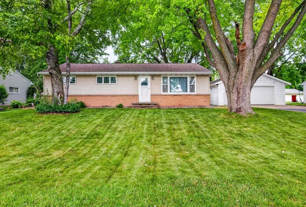 $269,900 | 1512 North Rexford Street, Appleton, WI 54914