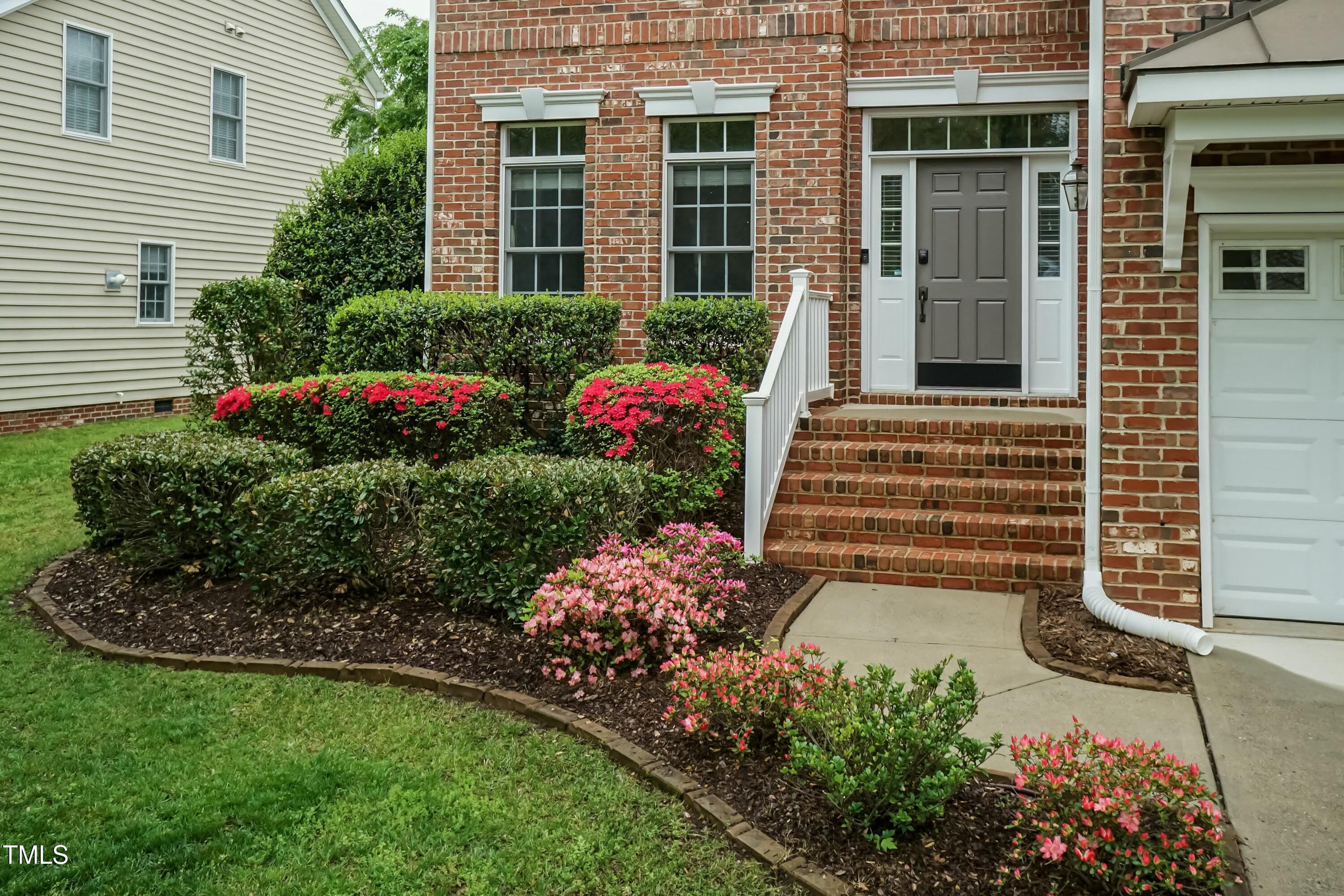 9225 Palm Bay Circle Raleigh, NC 27617 - Photo 3 of 39 tempImagegwlBZr