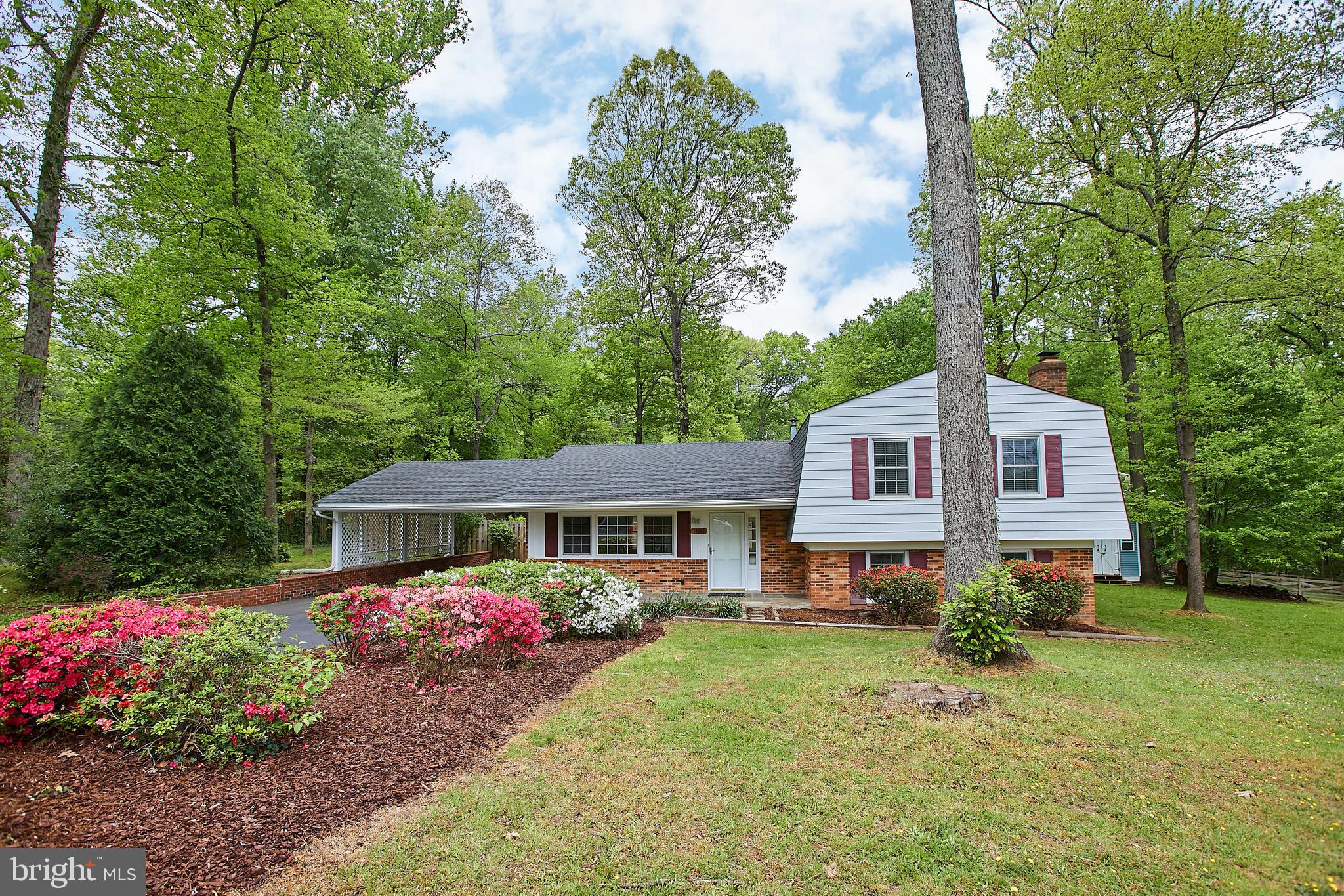 10208 Vale Road Vienna, VA 22181 - Photo 2 of 34 Gallery Image 2