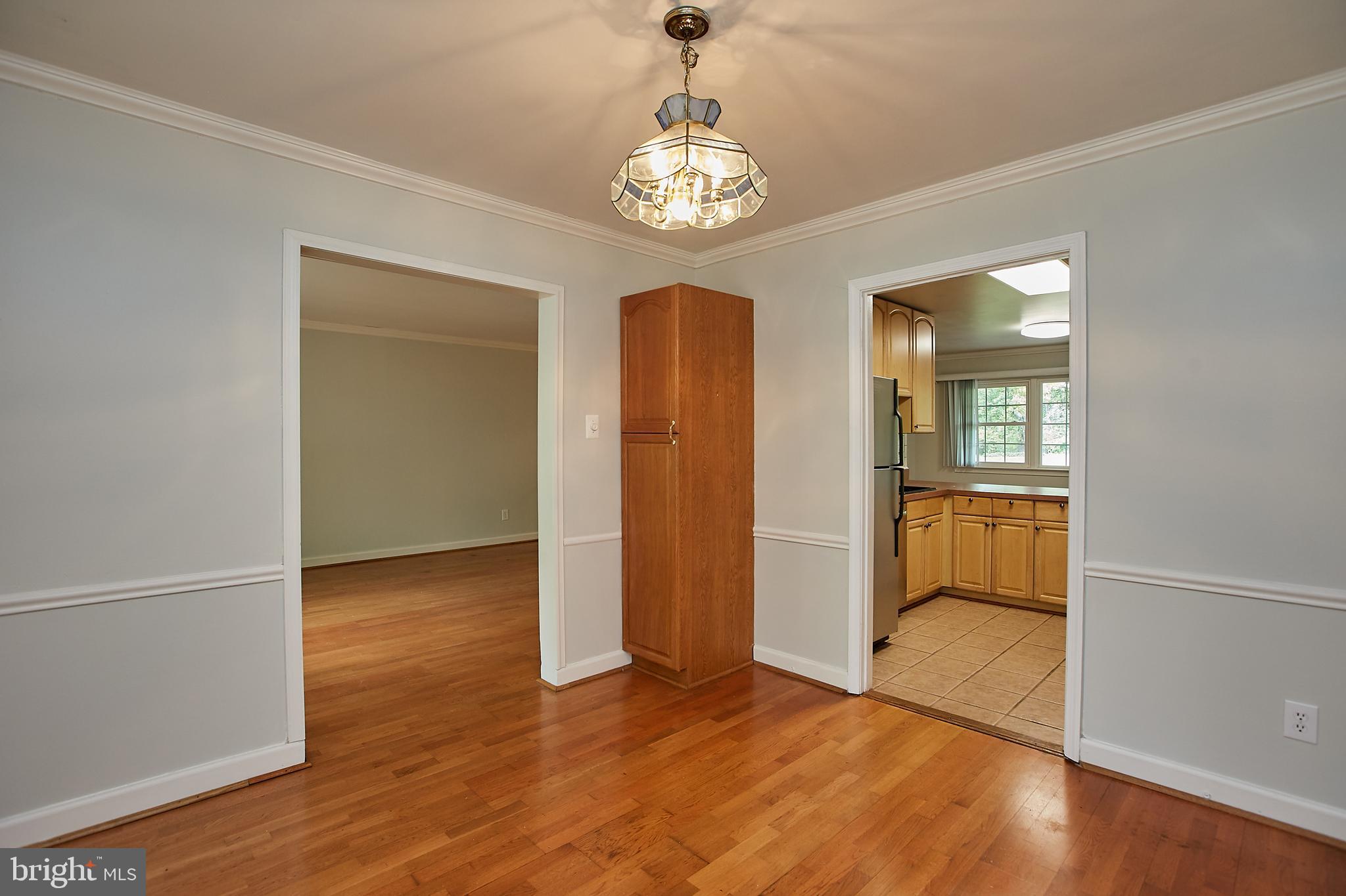 10208 Vale Road Vienna, VA 22181 - Photo 11 of 34 Gallery Image 11