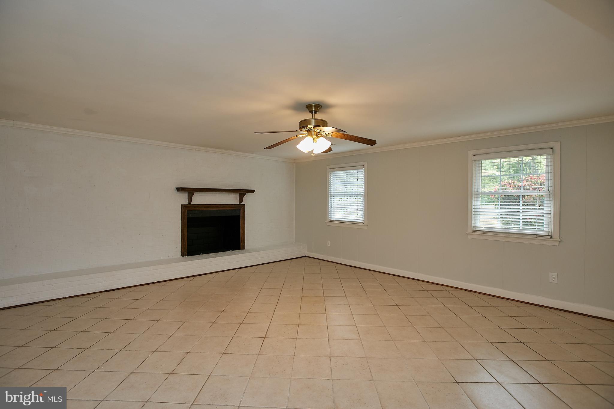 10208 Vale Road Vienna, VA 22181 - Photo 24 of 34 Gallery Image 24