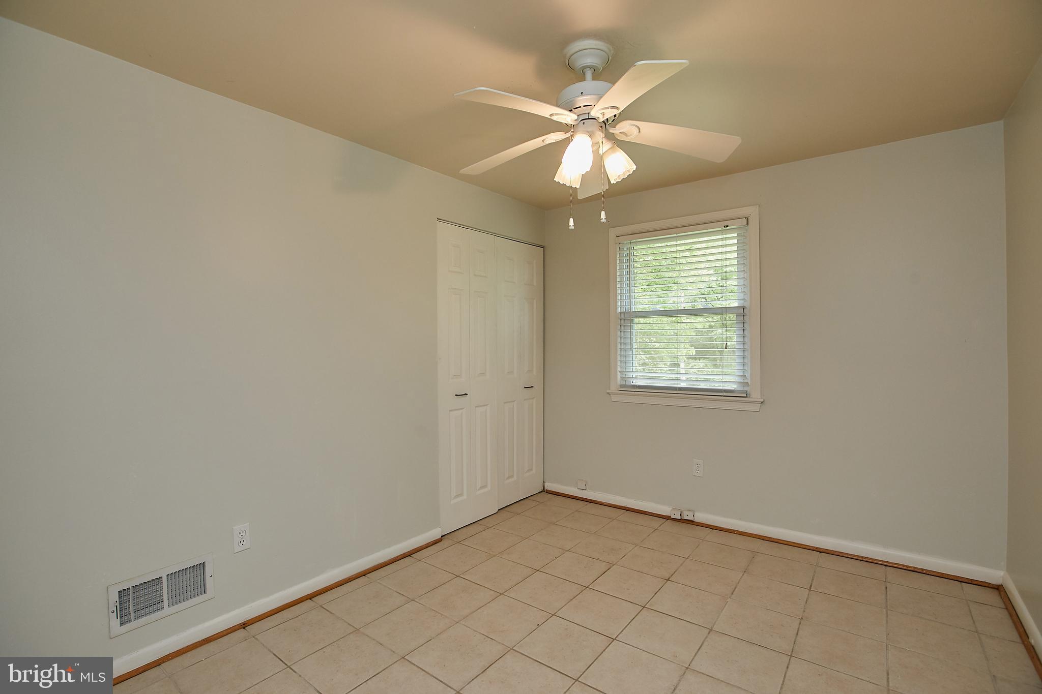 10208 Vale Road Vienna, VA 22181 - Photo 27 of 34 Gallery Image 27