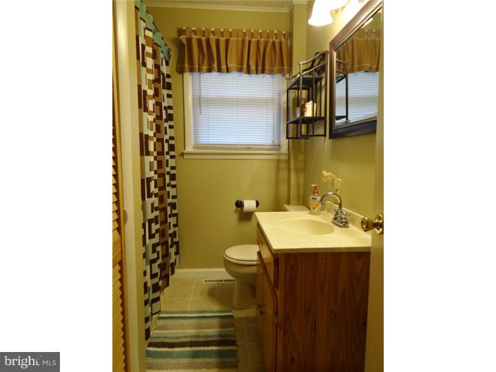 618 Franklin Road Wenonah, NJ 08090 - Photo 7 of 25 Bathroom