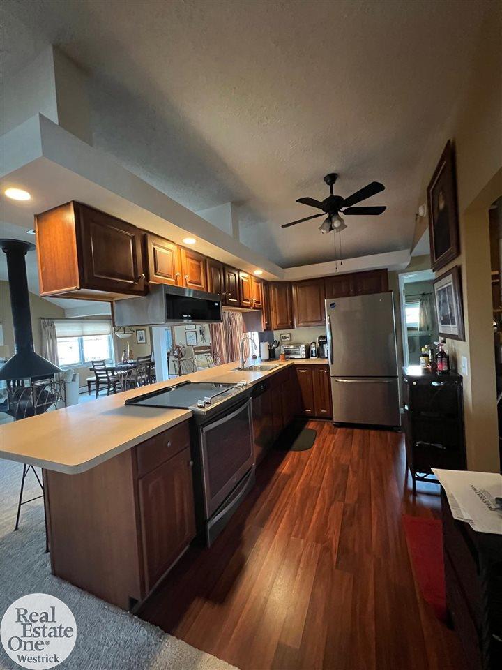 8343 North River Road Marine City, MI 48039 - Photo 21 of 38 Open kitchen
