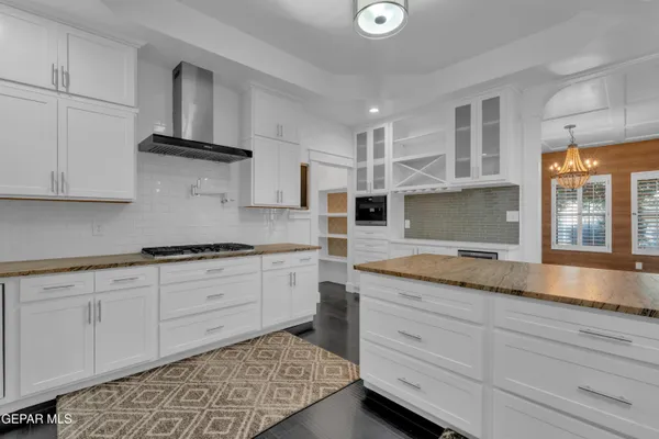 $994,900 | 1386 Loma Verde Drive, El Paso, TX 79936
