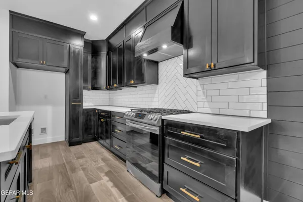 $994,900 | 1386 Loma Verde Drive, El Paso, TX 79936