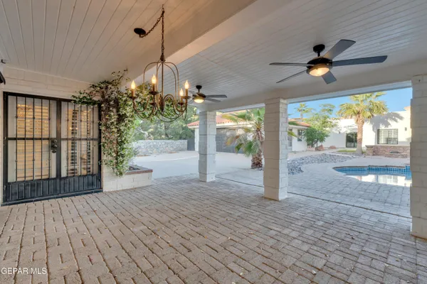 $994,900 | 1386 Loma Verde Drive, El Paso, TX 79936