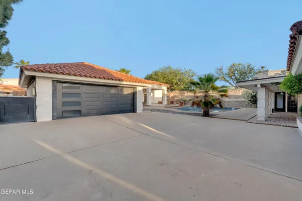 $994,900 | 1386 Loma Verde Drive, El Paso, TX 79936