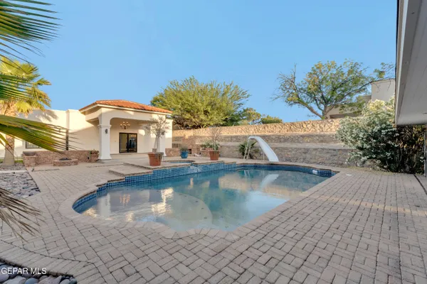 $994,900 | 1386 Loma Verde Drive, El Paso, TX 79936