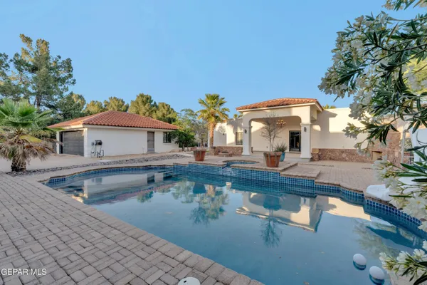 $994,900 | 1386 Loma Verde Drive, El Paso, TX 79936