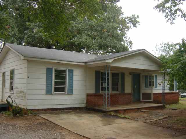 107 Taylor Road Piedmont, SC 29673 - Photo 1 of 6 Gallery Image 1