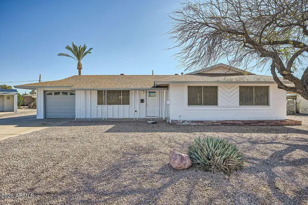$1,800 | 12021 North Riviera Court, Sun City, AZ 85351