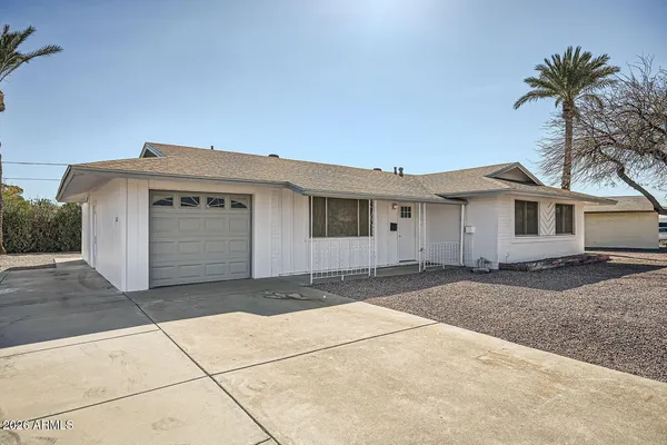 $1,800 | 12021 North Riviera Court, Sun City, AZ 85351