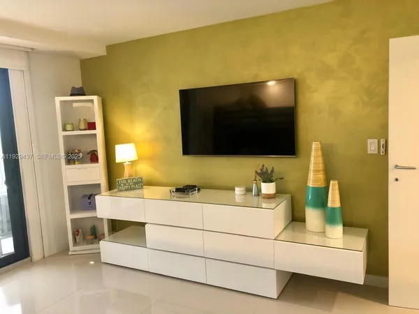 $5,800 | 8877 Collins Avenue, Unit 308, Surfside, FL 33154