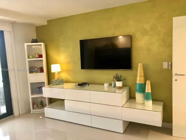 $5,800 | 8877 Collins Avenue, Unit 308, Surfside, FL 33154