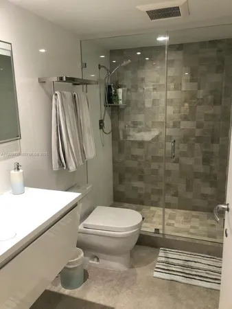 $5,800 | 8877 Collins Avenue, Unit 308, Surfside, FL 33154