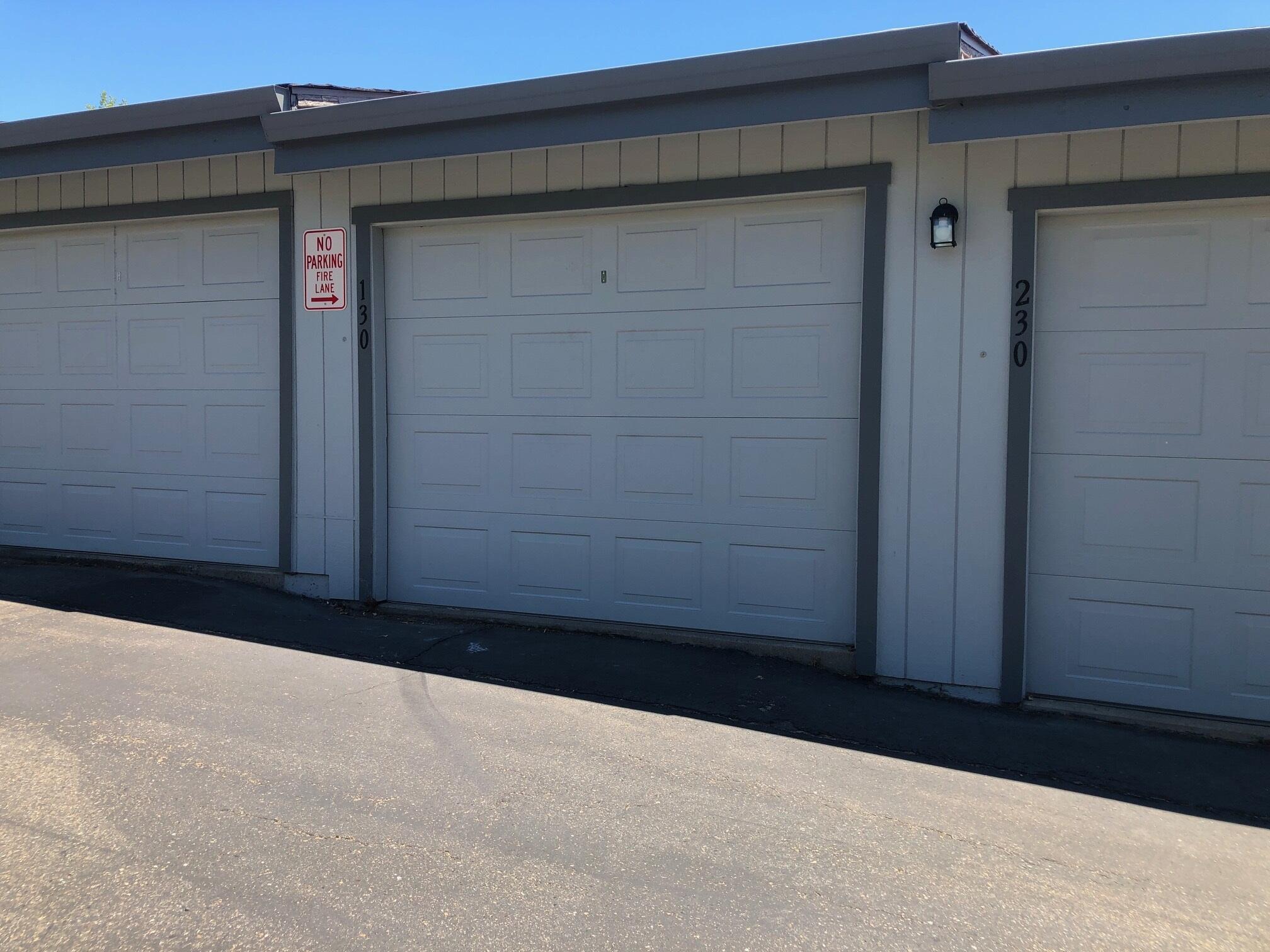 488 Ridgecrest Trail, Unit 130 Redding, CA 96003 - Photo 17 of 26 garage