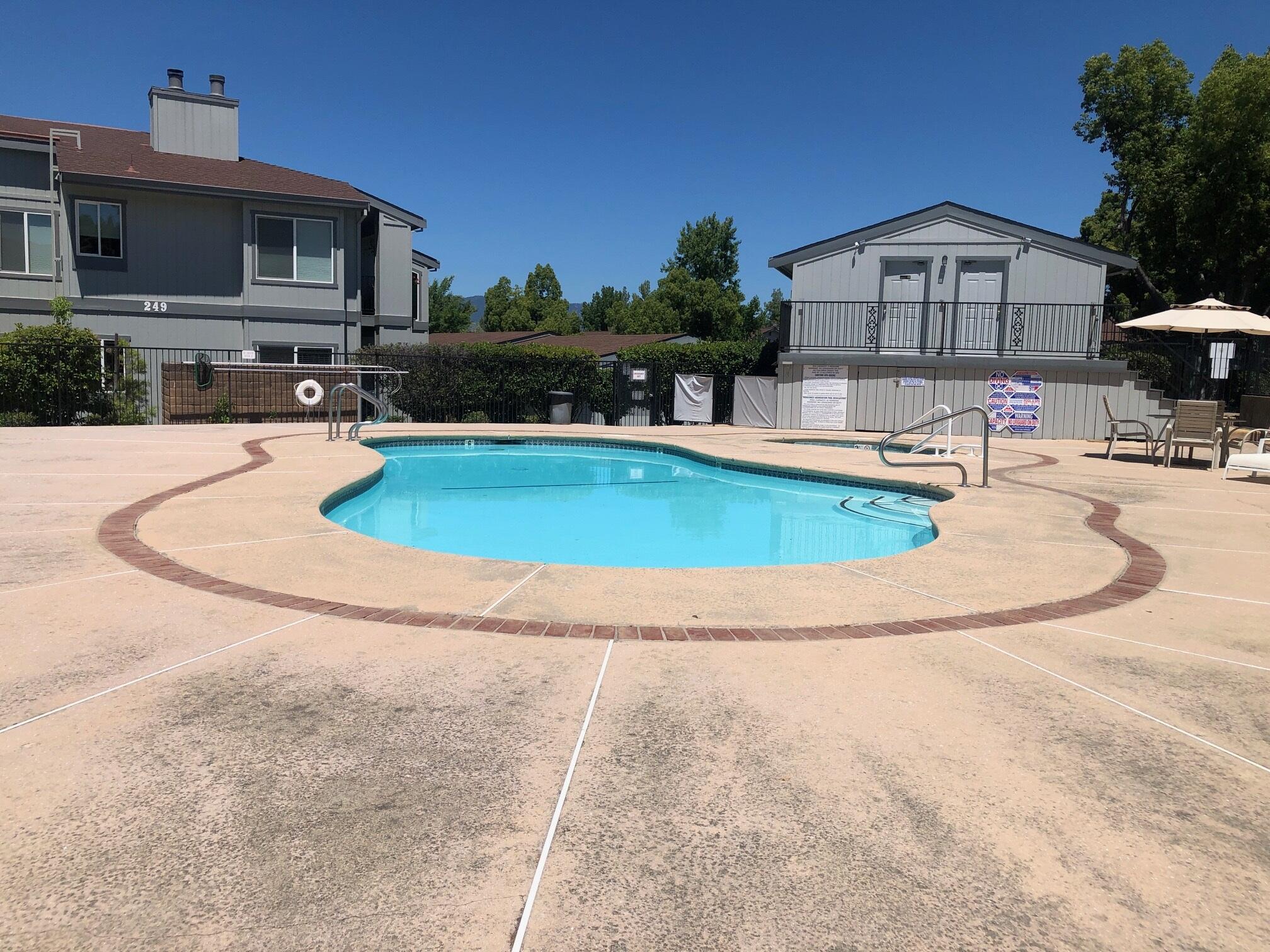 488 Ridgecrest Trail, Unit 130 Redding, CA 96003 - Photo 24 of 26 Ridgecrest community pool and spa